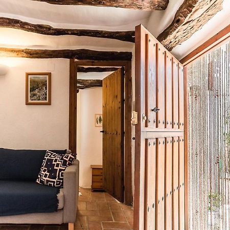 Casa Mundo - 16Th Century Traditional White Village House With Pool Pinos del Valle Exterior foto