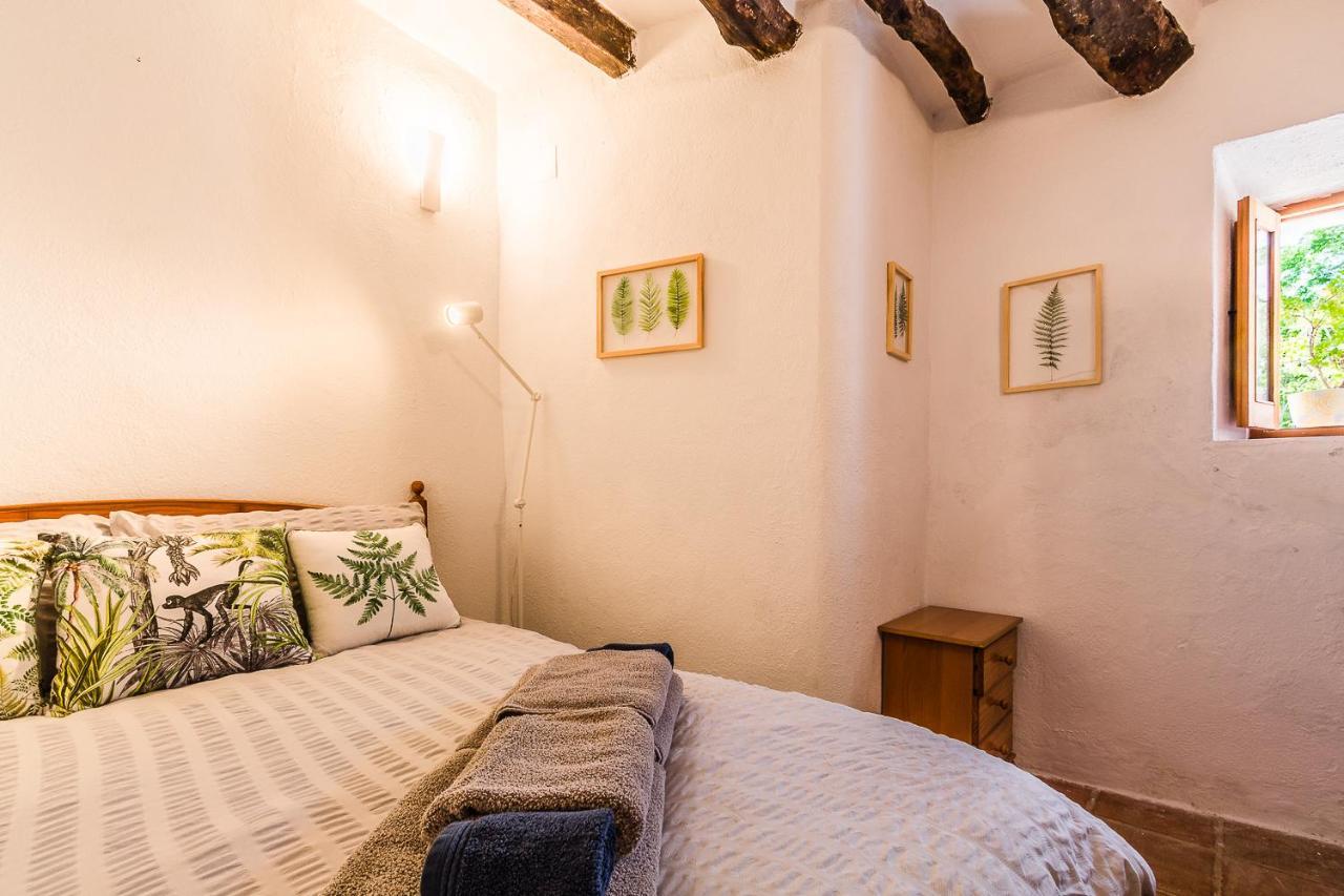 Casa Mundo - 16Th Century Traditional White Village House With Pool Pinos del Valle Exterior foto