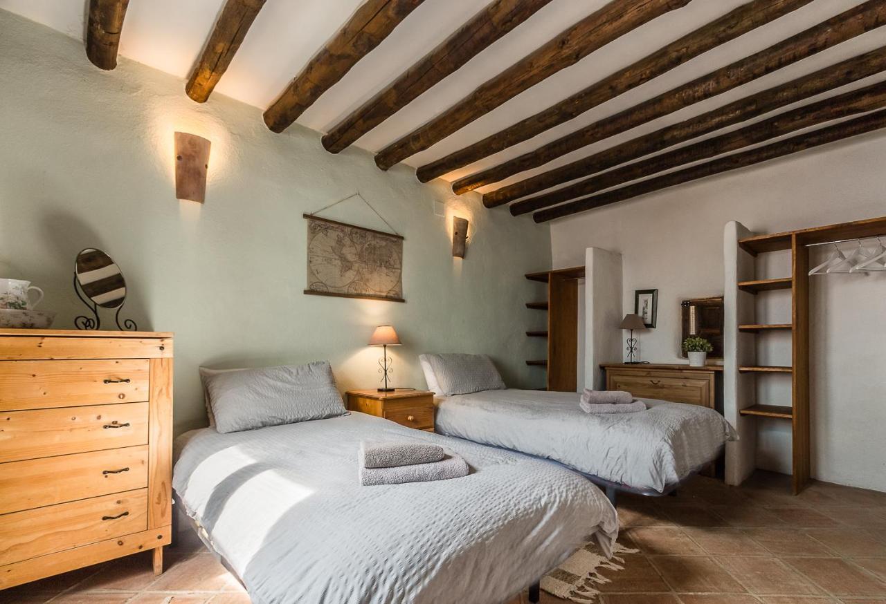 Casa Mundo - 16Th Century Traditional White Village House With Pool Pinos del Valle Exterior foto