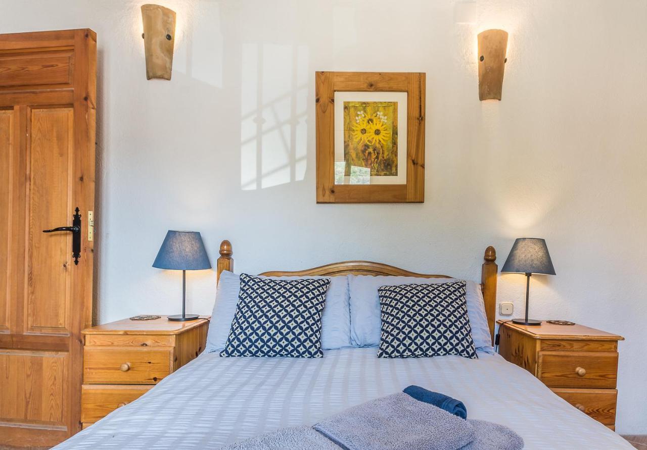 Casa Mundo - 16Th Century Traditional White Village House With Pool Pinos del Valle Exterior foto