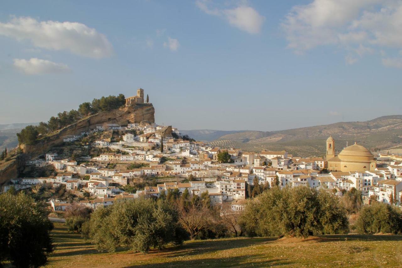 Casa Mundo - 16Th Century Traditional White Village House With Pool Pinos del Valle Exterior foto